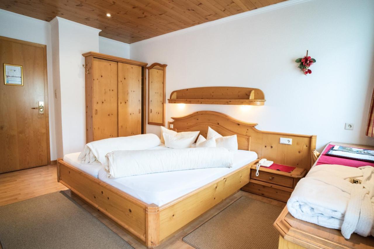 Aktiv Hotel Zur Rose Steinach am Brenner Eksteriør billede