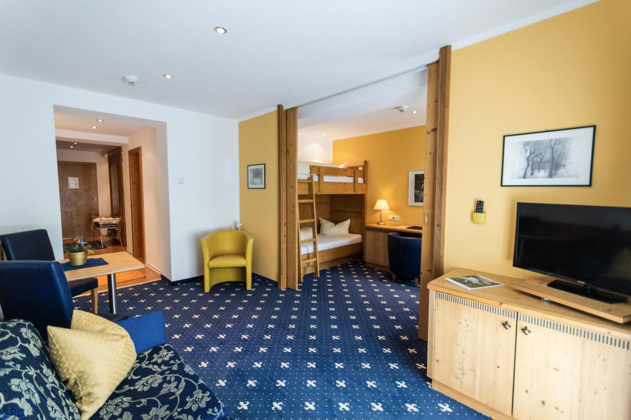 Aktiv Hotel Zur Rose Steinach am Brenner Eksteriør billede