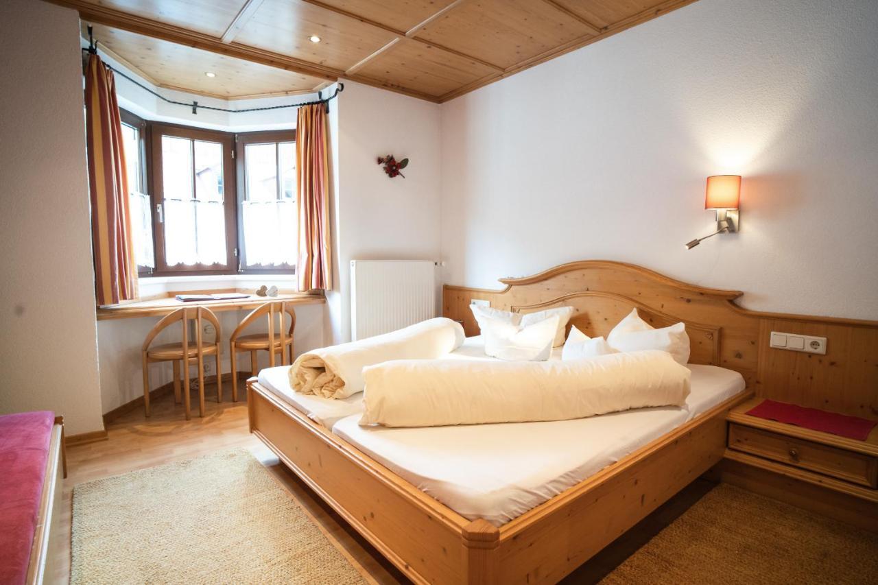 Aktiv Hotel Zur Rose Steinach am Brenner Eksteriør billede