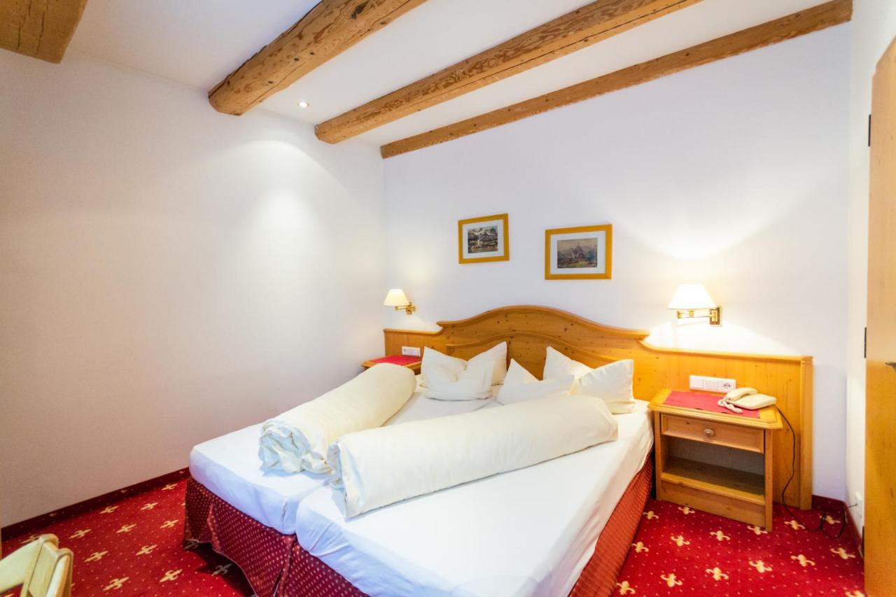 Aktiv Hotel Zur Rose Steinach am Brenner Eksteriør billede