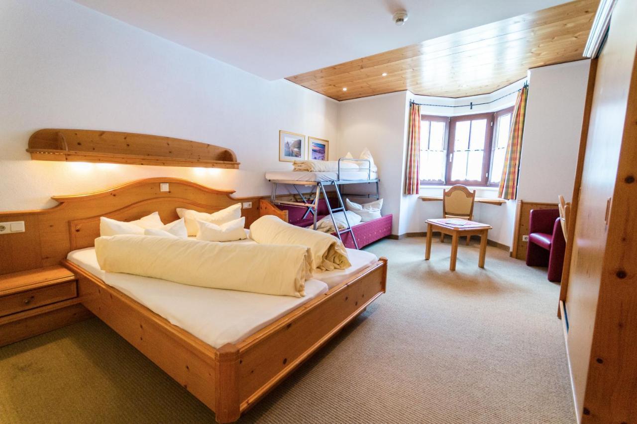 Aktiv Hotel Zur Rose Steinach am Brenner Eksteriør billede